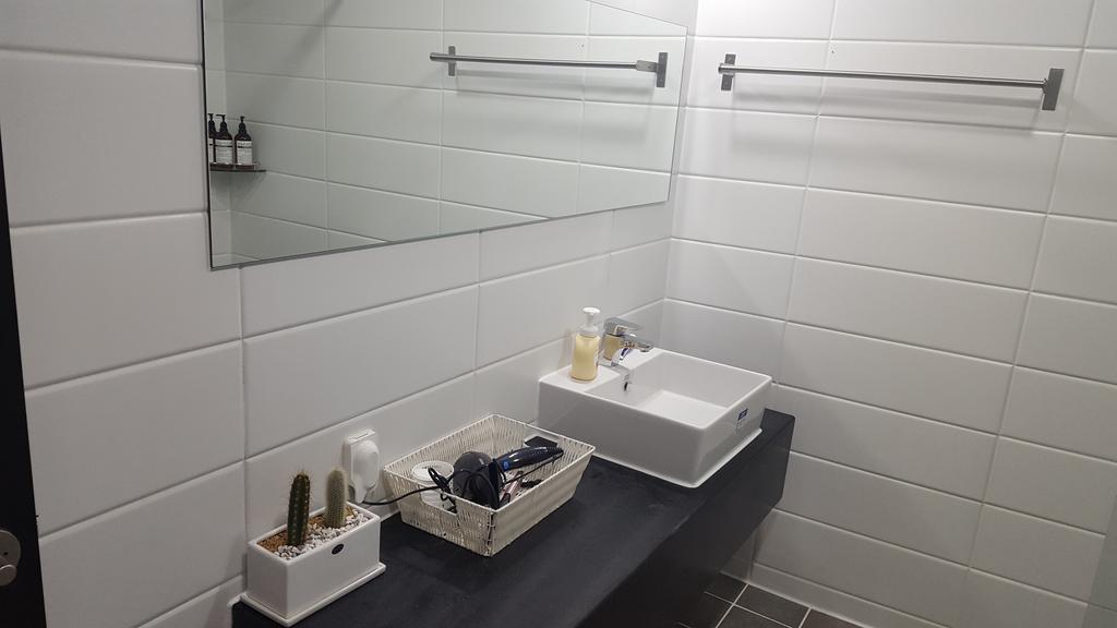 Amazon Guesthouse Сеул Экстерьер фото