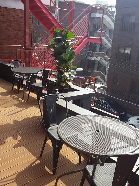 Amazon Guesthouse Сеул Экстерьер фото